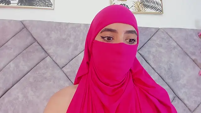 nayiraa  online show from 03/23/26, 06:34