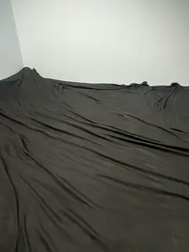 Lovlycouple1 online show from 05/10/26, 07:46