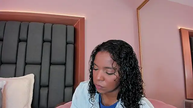 LisaMendez online show from 09/10/25, 08:31