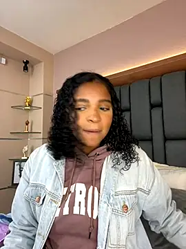 LisaMendez online show from 10/01/25, 03:56