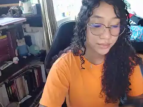 clitia xx online show from 03/31/26, 10:10