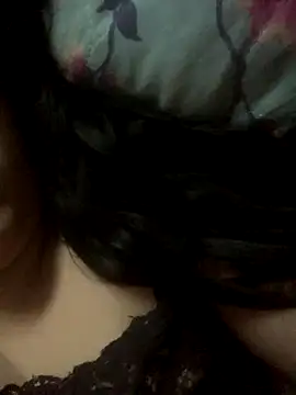 Snapshot of Roubi99six chatting on 12/14/25, 05:57 Roubi99six online show from 12/14/25, 05:57