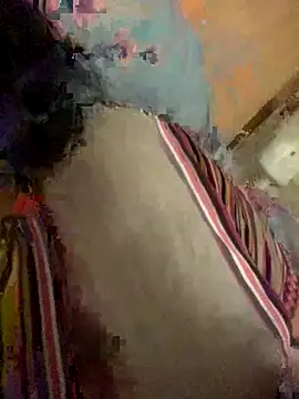 Snapshot of Roubi99six chatting on 12/23/25, 04:10 Roubi99six online show from 12/23/25, 04:10