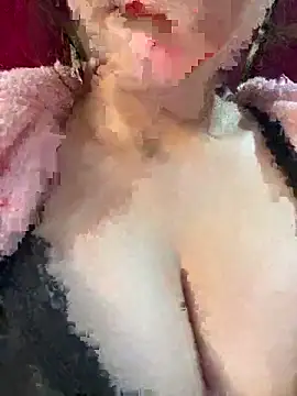 Snapshot of Roubi99six chatting on 04/04/26, 12:24 Roubi99six online show from 04/04/26, 12:24