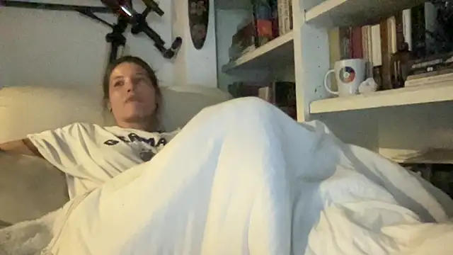 Snapshot of dddasani chatting on 10/02/25, 03:19 dddasani online show from 10/02/25, 03:19