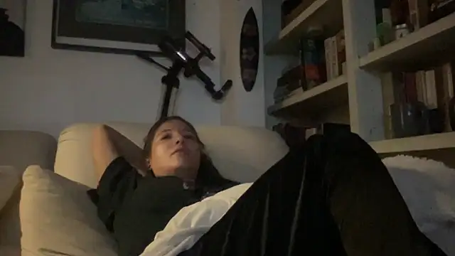 Snapshot of dddasani chatting on 10/05/25, 04:05 dddasani online show from 10/05/25, 04:05