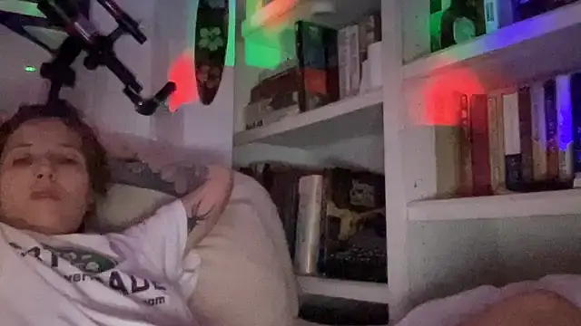 Snapshot of dddasani chatting on 10/25/25, 12:29 dddasani online show from 10/25/25, 12:29