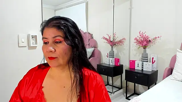 kiraGeiner online show from 04/09/26, 06:30