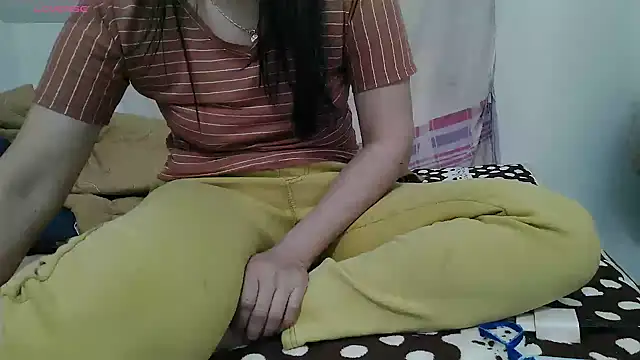 Owe chan online show from 11/26/25, 09:32