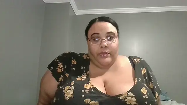 SexyBBW10790 online show from 05/01/26, 11:31