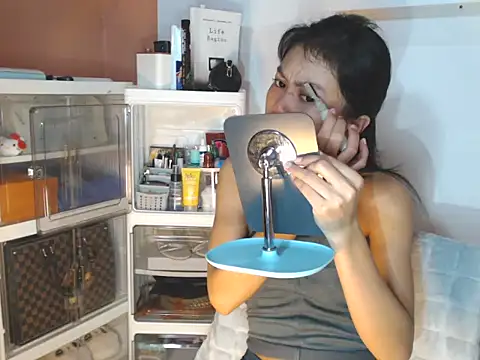 skinny gracie online show from 07/08/26, 09:14