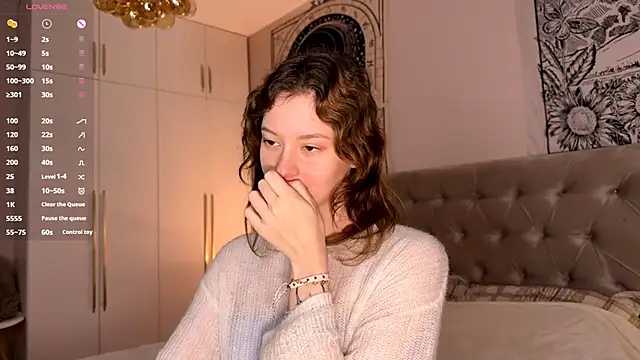 Snapshot of IrisPurrphy chatting on 11/11/25, 05:02 IrisPurrphy online show from 11/11/25, 05:02