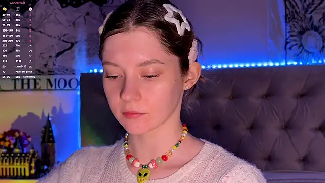 IrisPurrphy online show from 12/15/25, 01:04