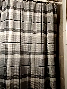 Snapshot of ShawnandDani7074 chatting on 03/18/26, 04:21 ShawnandDani7074 online show from 03/18/26, 04:21