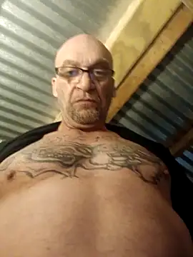 Snapshot of ShawnandDani7074 chatting on 03/24/26, 07:02 ShawnandDani7074 online show from 03/24/26, 07:02