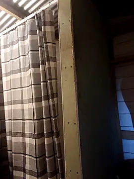 Snapshot of ShawnandDani7074 chatting on 04/11/26, 06:18 ShawnandDani7074 online show from 04/11/26, 06:18