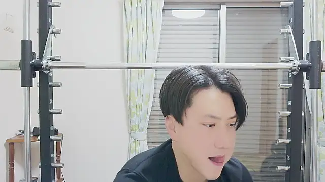 Snapshot of oyu_kun chatting on 02/11/26, 12:04 oyu kun online show from 02/11/26, 12:04