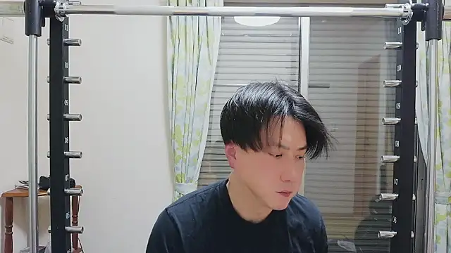 Snapshot of oyu_kun chatting on 02/13/26, 10:22 oyu kun online show from 02/13/26, 10:22