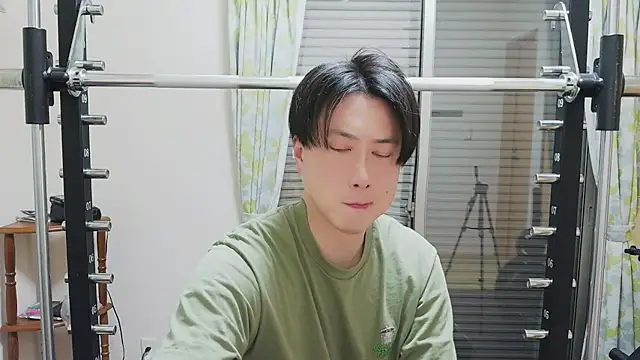 Snapshot of oyu_kun chatting on 02/15/26, 02:52 oyu kun online show from 02/15/26, 02:52