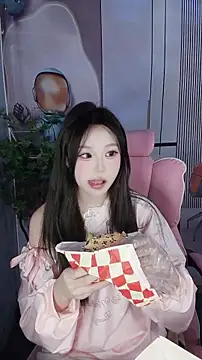 CAICAI BABY online show from 11/27/25, 06:15