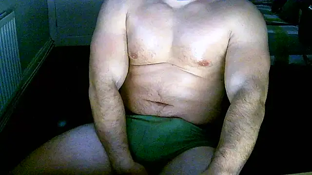 Snapshot of Serpent2463 chatting on 10/16/25, 11:28 Serpent2463 online show from 10/16/25, 11:28