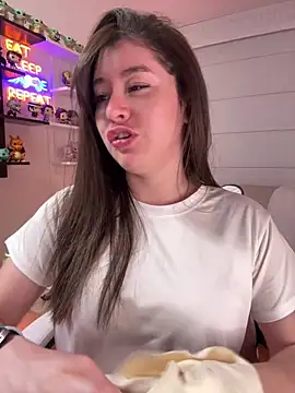 Sharon 07 online show from 09/17/25, 11:39