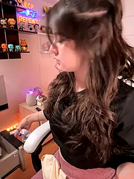 Sharon 07 online show from 10/20/25, 11:38