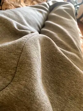 MuzzyFacing online show from 04/08/26, 12:16