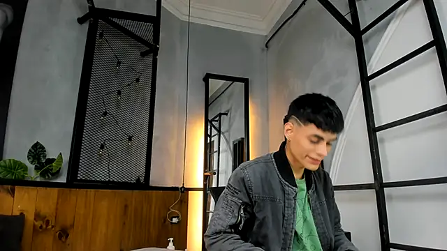 Dani mc1 online show from 09/27/25, 11:15