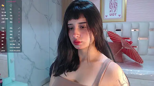 Snapshot of allyssa_bellini_s chatting on 11/06/25, 08:21 allyssa bellini s online show from 11/06/25, 08:21