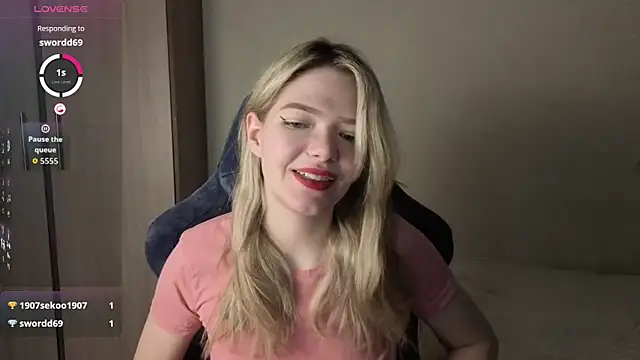 Snapshot of KatanaSVibe chatting on 02/03/26, 01:38 KatanaSVibe online show from 02/03/26, 01:38