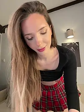 LINA ALL EYES ON YOU online show from 03/18/26, 07:17