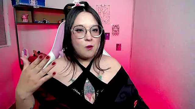 Snapshot of _Jaade_p_ chatting on 10/04/25, 07:28 Jaade p online show from 10/04/25, 07:28