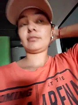 Lily-o online show from 10/24/25, 08:38