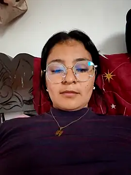 Lily-o online show from 12/19/25, 03:08