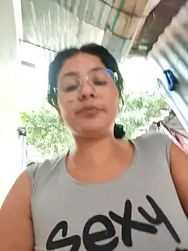 Lily-o online show from 01/07/26, 03:36