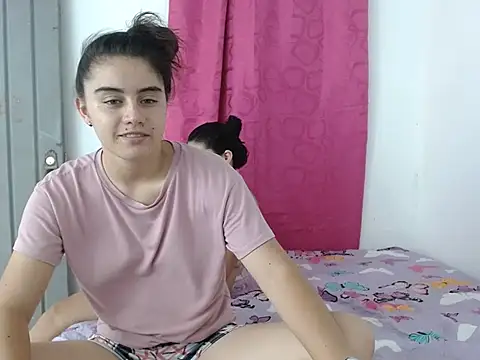 Arieeel 09 online show from 11/23/25, 06:19