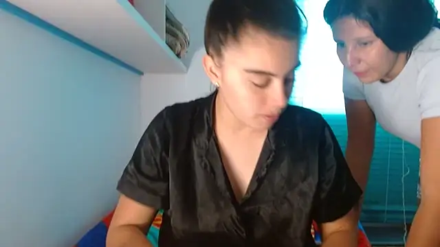 Arieeel 09 online show from 04/19/26, 04:06