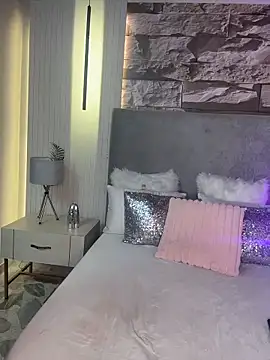 Snapshot of VioletaMaddox chatting on 02/26/26, 05:39 VioletaMaddox online show from 02/26/26, 05:39