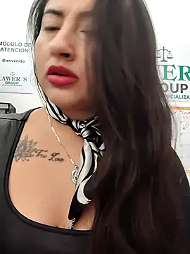 Snapshot of AMATISTA__16 chatting on 07/02/26, 12:33 AMATISTA 16 online show from 07/02/26, 12:33