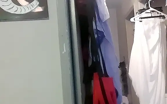 Snapshot of Triggerhappycj100 chatting on 11/17/25, 11:10 Triggerhappycj100 online show from 11/17/25, 11:10