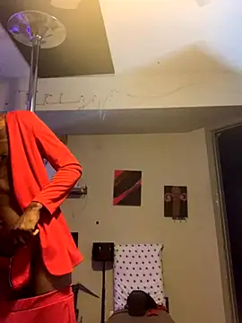 Snapshot of Triggerhappycj100 chatting on 11/19/25, 10:59 Triggerhappycj100 online show from 11/19/25, 10:59