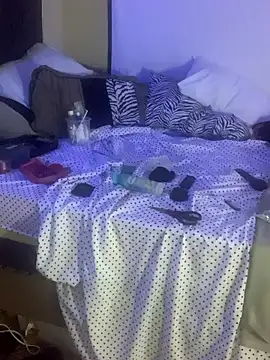 Snapshot of Triggerhappycj100 chatting on 02/18/26, 08:16 Triggerhappycj100 online show from 02/18/26, 08:16