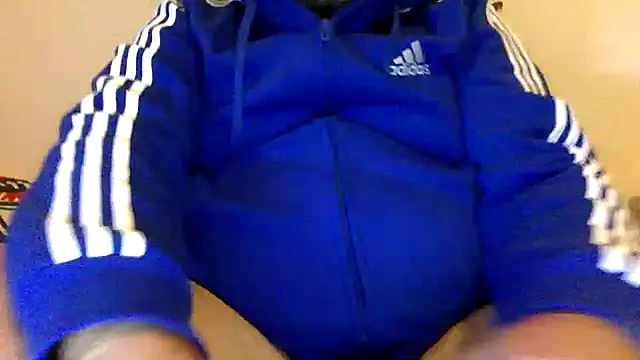 Snapshot of steve669_hot chatting on 10/24/25, 01:40 steve669 hot online show from 10/24/25, 01:40