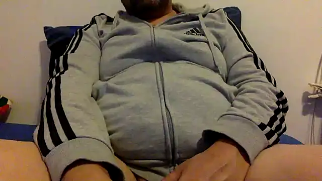 Snapshot of steve669_hot chatting on 11/10/25, 05:34 steve669 hot online show from 11/10/25, 05:34