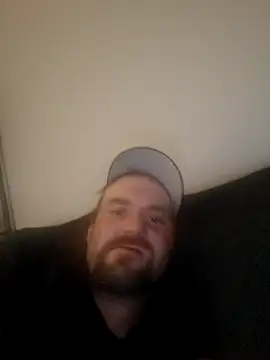 Snapshot of Bamse28 chatting on 09/21/25, 09:00 Bamse28 online show from 09/21/25, 09:00