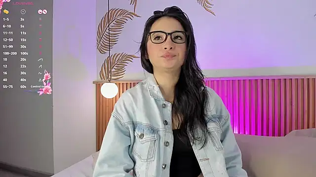 Valleriie  online show from 01/13/26, 03:17