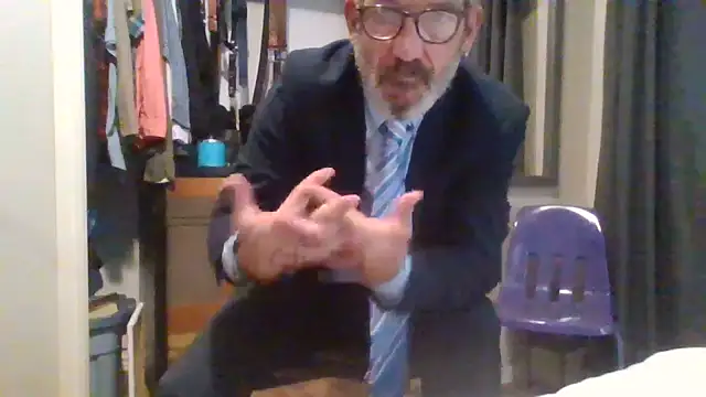 Snapshot of FoxnMouse chatting on 09/10/25, 08:53 FoxnMouse online show from 09/10/25, 08:53