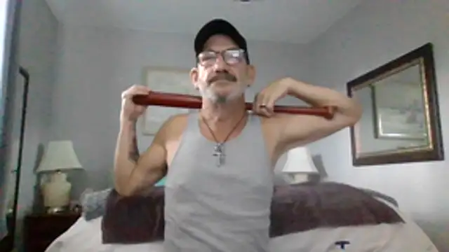 Snapshot of FoxnMouse chatting on 10/25/25, 05:08 FoxnMouse online show from 10/25/25, 05:08