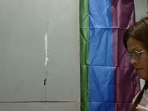 juicycum069 online show from 03/01/26, 10:06